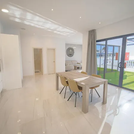 아파트 Atlantico Plaza *