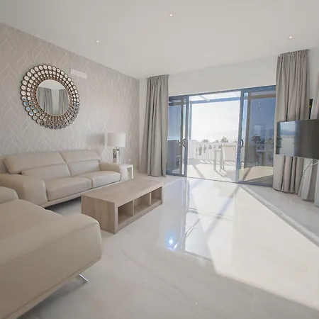 Atlantico Plaza 아파트 *